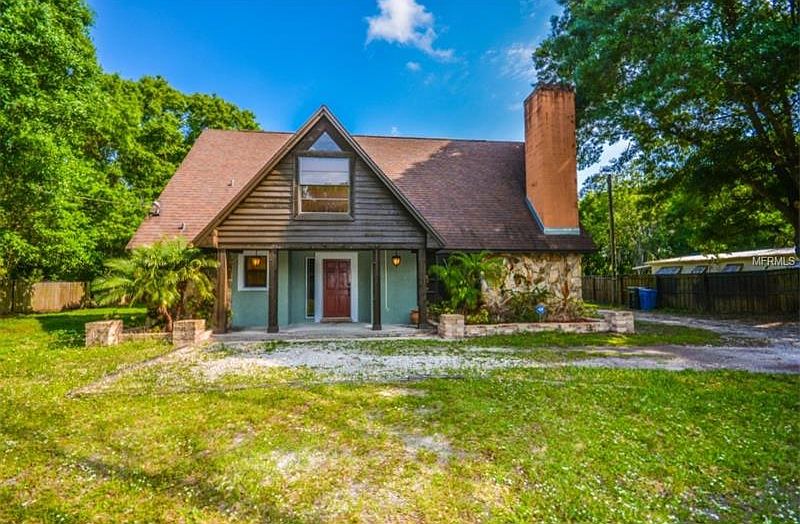 1st image of 8727 N Meadowview Cir