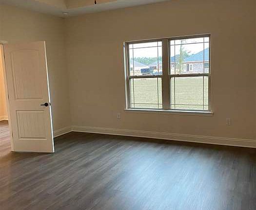 5th image of 5511 Micanopy Dr