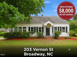 203 Vernon St, Broadway, NC 27505