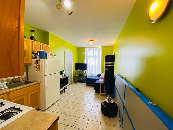 2nd image of 2329 S 8th St Floor 1