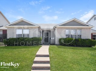 842 Trinity Ln, Dallas, TX 75241