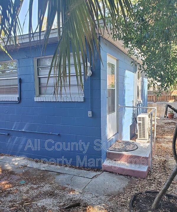 1st image of 2579 1/2 14th Ave N