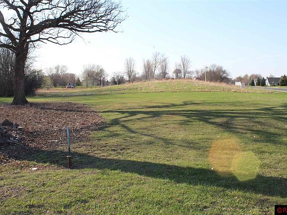 5th image of 100 Oak Marsh Dr