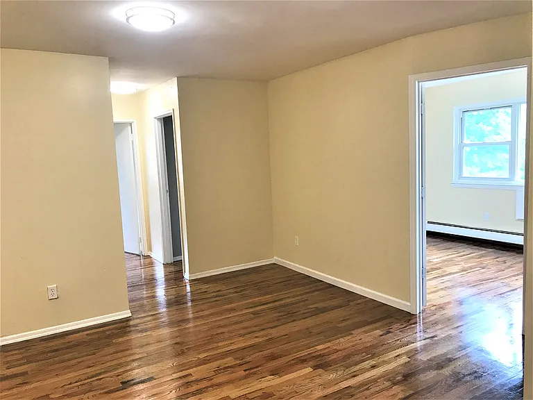 204 Cleveland St #B — Photo 17