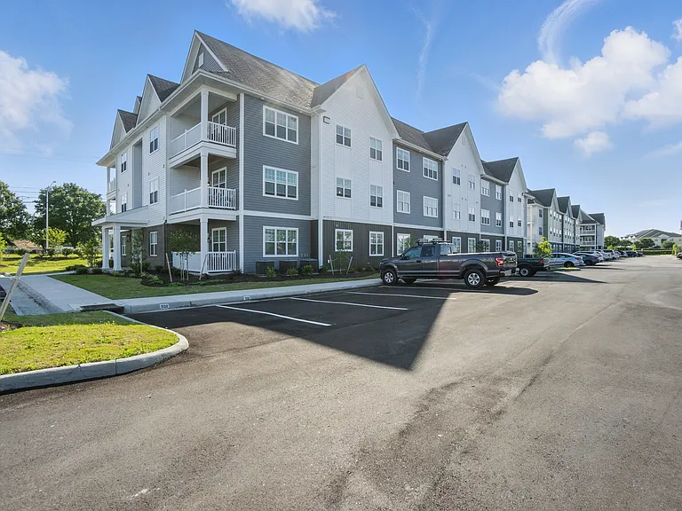 1728 Vankar Dr #307 — Photo 3