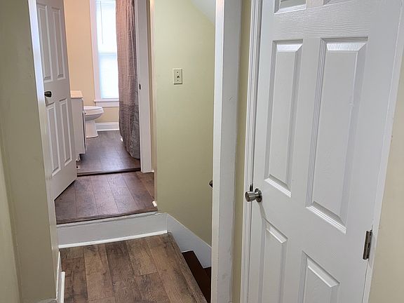 5th image of 242 Broad St