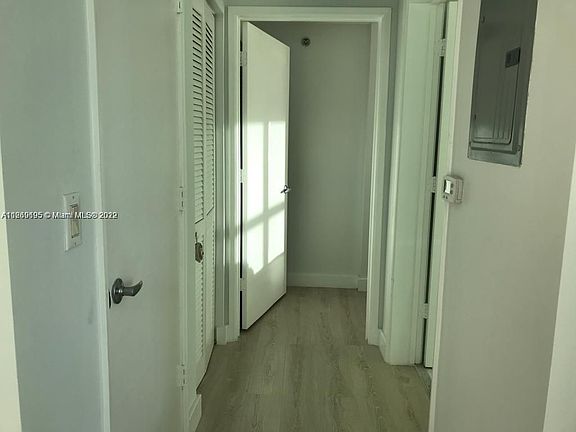 5th image of 950 Brickell Bay Dr APT 2001