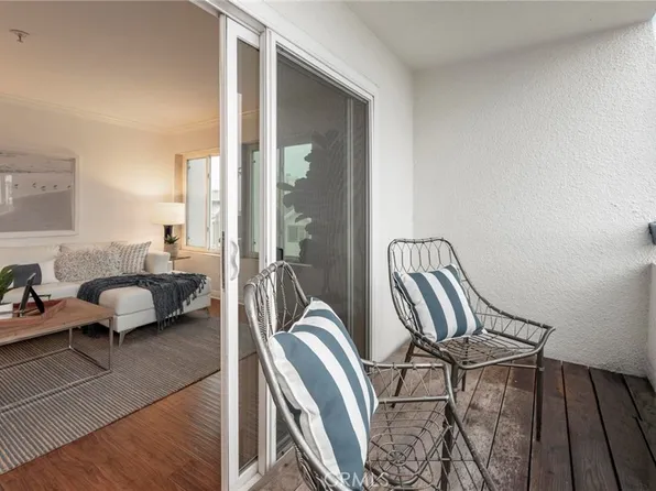 200 S Catalina Ave APT 202, Redondo Beach, CA 90277