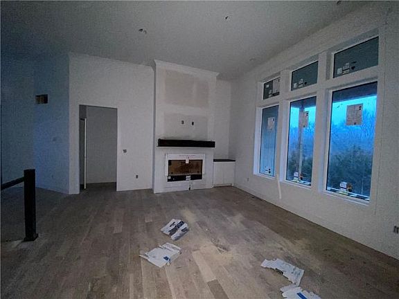 4th image of 8547 Laramie St