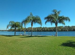 25028 Loyd St, Astor, FL 32102