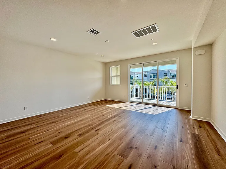 2543 Elderberry Ln — Photo 15