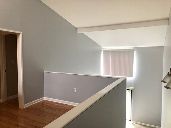 4th image of 2019 Cherokee Bluff Dr
