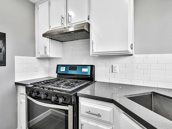5th image of 4311 Toland Way #203-A