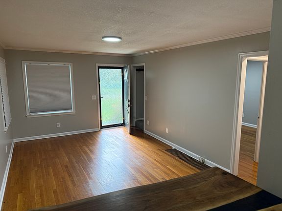 4th image of 5444 Cedar St
