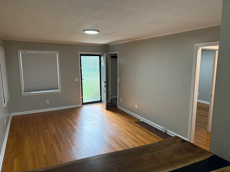 5444 Cedar St — Photo 4