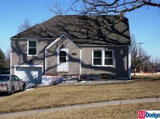 912 S 16th St, Blair, NE 68008