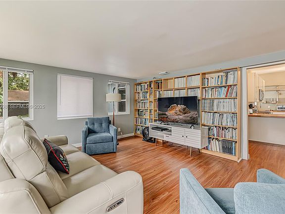 3rd image of 12955 NE 11th Ave