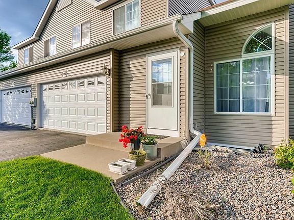 2nd image of 7288 Lea Ct
