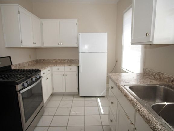 5th image of 3626 McKinley Ave
