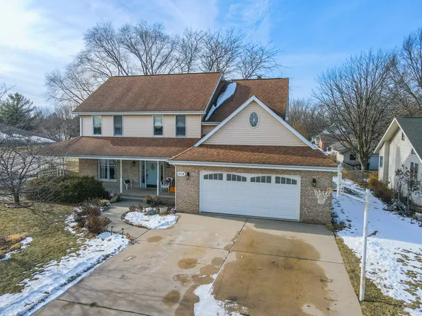 418 S Comet Dr, Braidwood, IL 60408