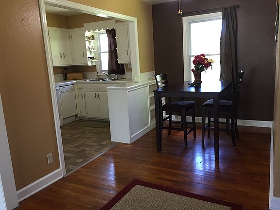 5th image of 1109 E Highland Ave