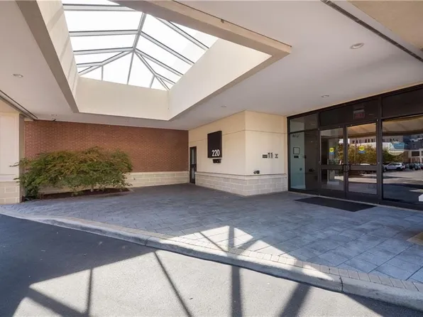 220 W Brambleton Ave APT 306, Norfolk, VA 23510