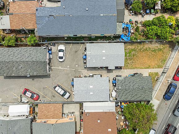 3rd image of 4106 S San Pedro St