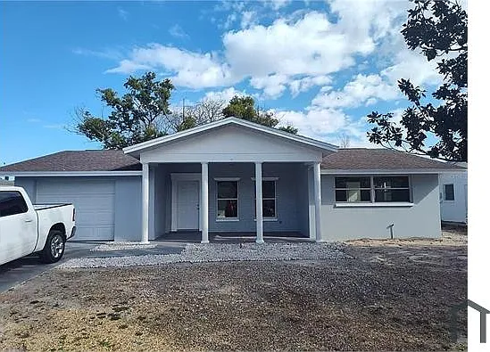 3 bed, 1120 sqft, $2,200 — Photo 2