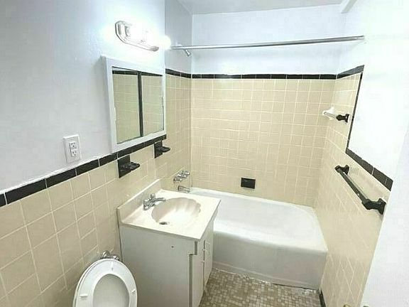 5th image of 144-45 41st Ave #2F