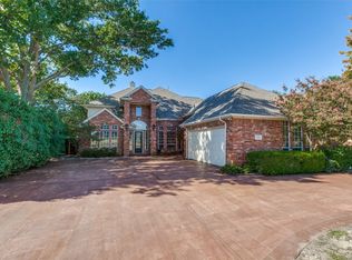 3009 Oak Point Dr, Garland, TX 75044
