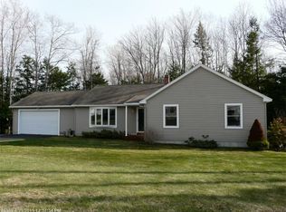 6 Matthew Dr, Gorham, ME 04038