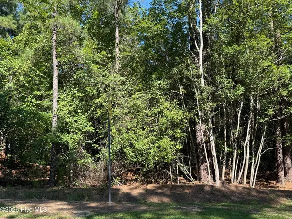 7657 Main Street, West End, NC 27376