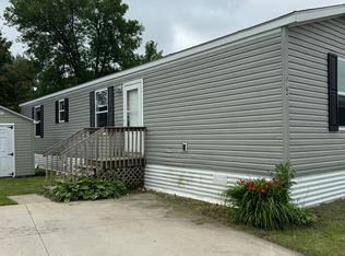 105 20th St NW #352, Stewartville, MN 55976
