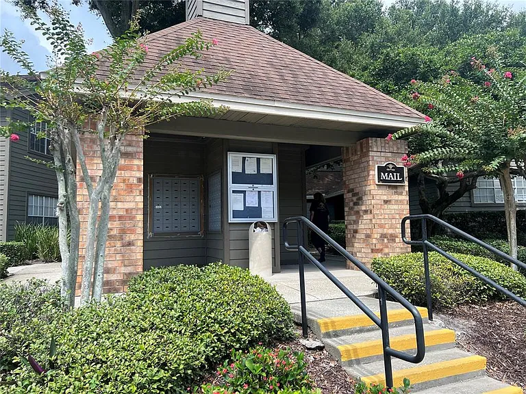 2500 Winding Creek Blvd #E103 — Photo 28