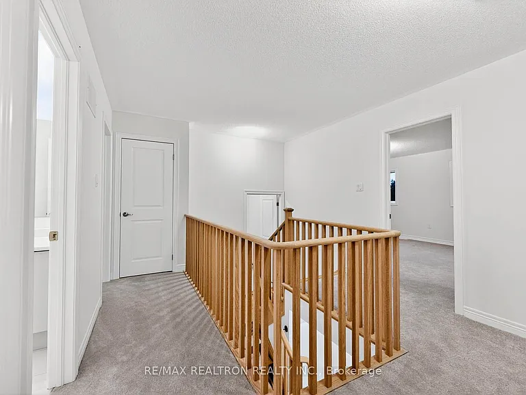 1 Wakefield Blvd — Photo 22