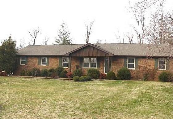 1st image of 225 Brenna Dr