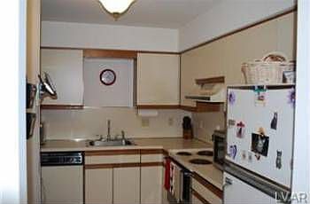 5th image of 443 E Vera Cir