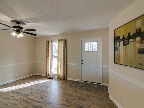 4th image of 256 Millstone Cir