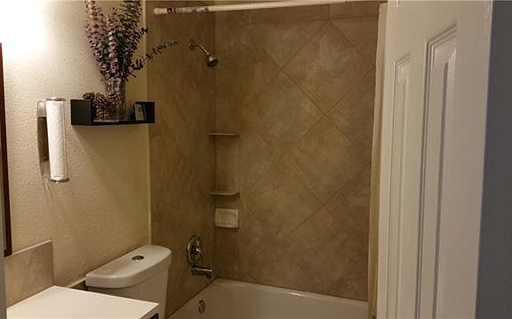 2nd image of 3002 Shannon Ln