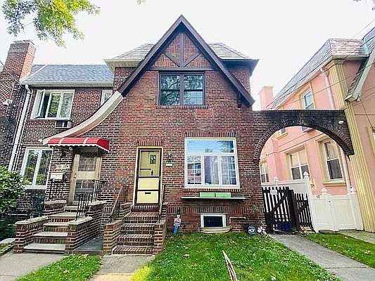 2nd image of 82-73 167th St
