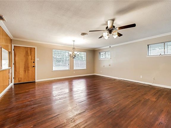4th image of 336 Brook Hollow Dr