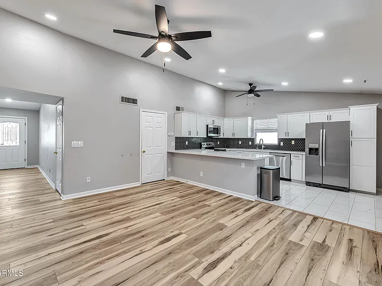 6502 E Grandview Dr — Photo 5