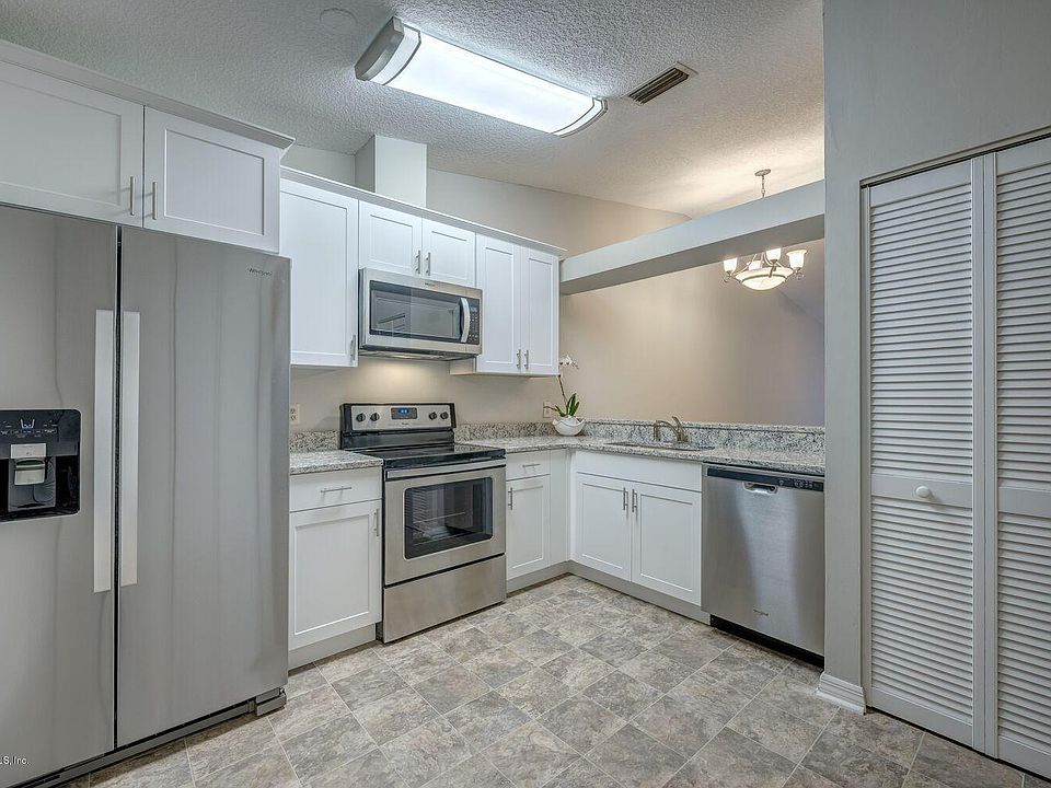 1st image of 2064 Sea Hawk Cir