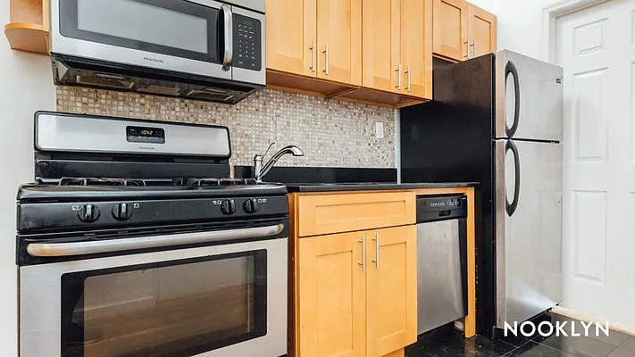 Rented by Nooklyn NYC LLC | media 2