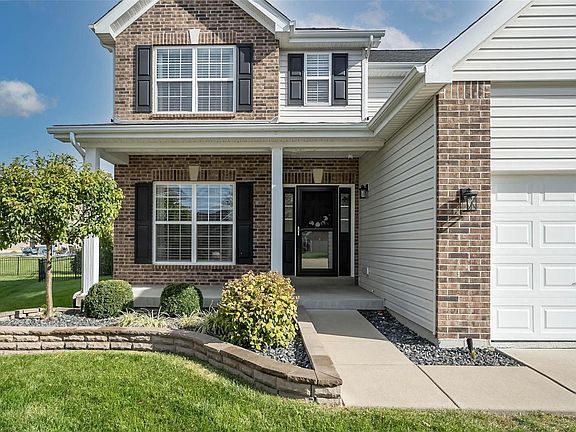 2nd image of 319 Hollowgate Dr
