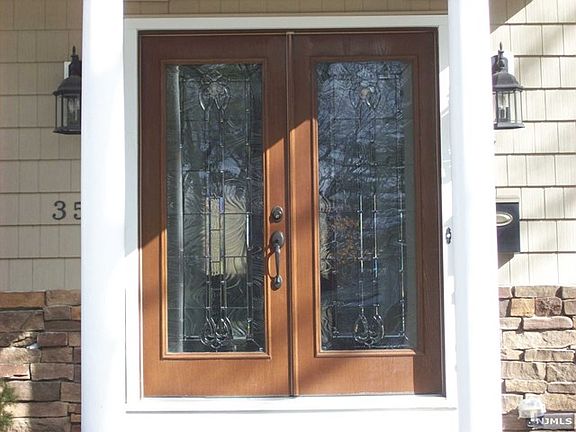 4th image of 351 Norman Dr