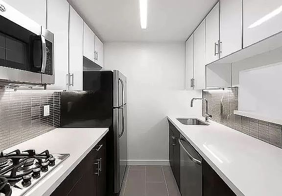 3rd image of 184 Lexington Ave APT 4F