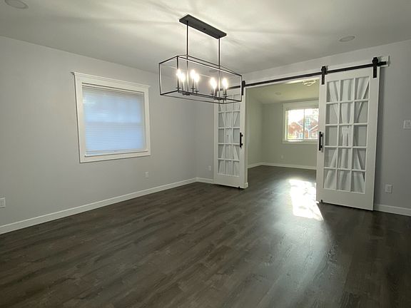 4th image of 2309 Markle Ave