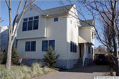 1st image of 101 S Ward Ave