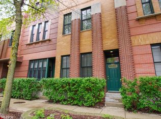 1235 W George St APT 102, Chicago, IL 60657